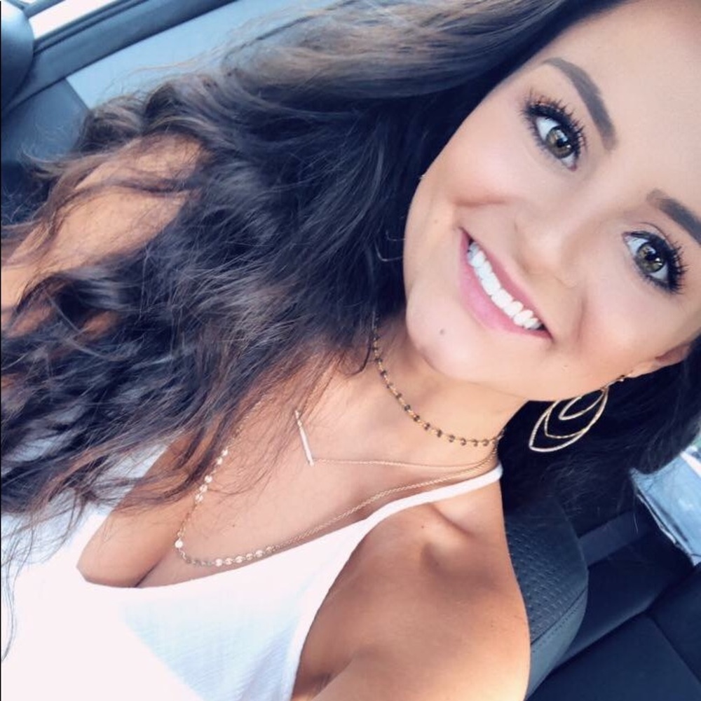 Meet your Posher, May